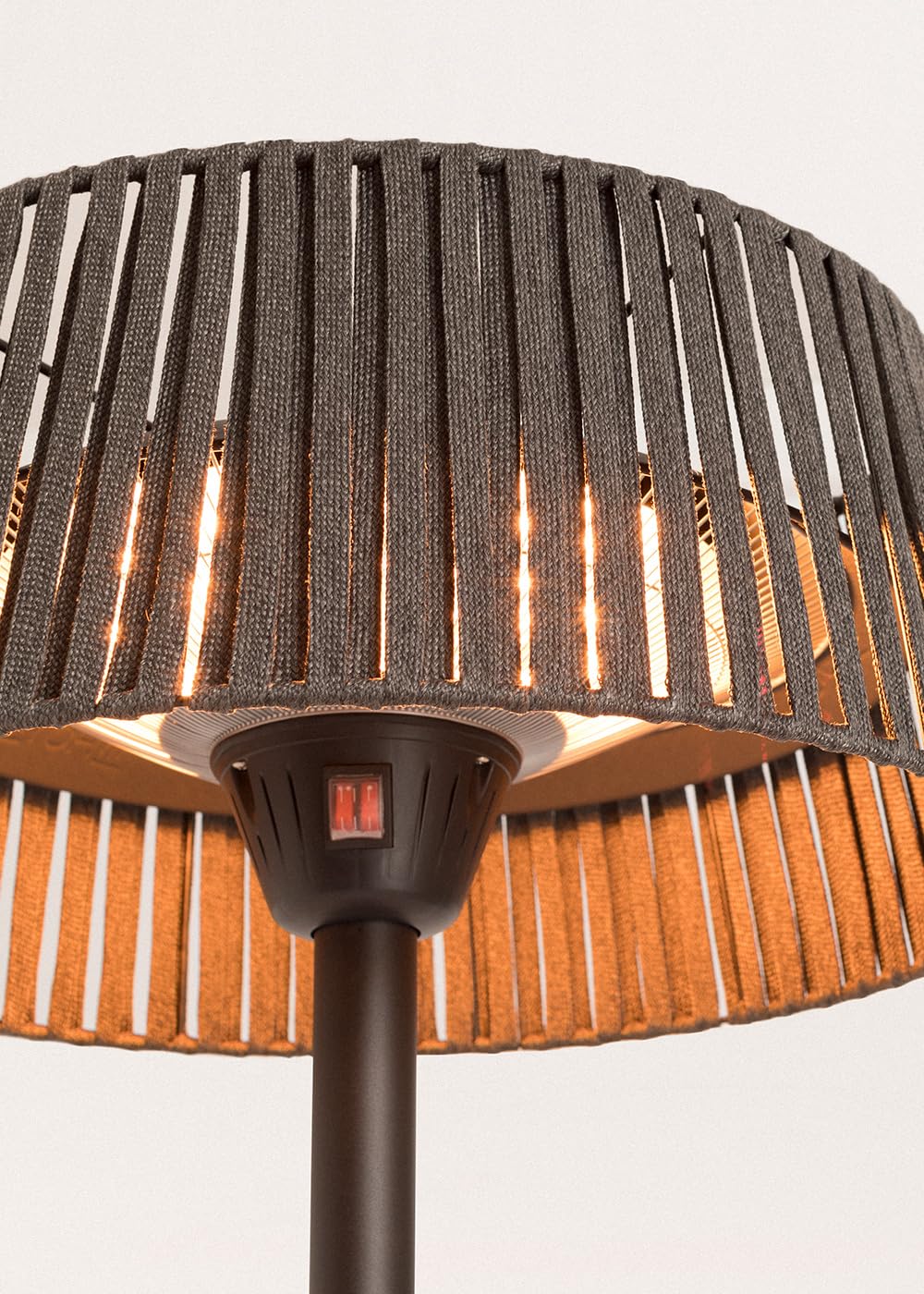 CREATE/PATIO HEATER/Halogen-Infrarot Heizstrahler für Terrassen, Garten und Außenbereiche / 2100W, Standheizstrahler, 3 Heizstufen 900-1200-2100W, Grau, Quarz-Heizelement, Umkippsicherung, IP44