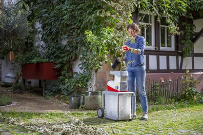 IKRA Elektro Gartenhäcksler ILWH 3000, leise robust wartungsarm, starke 3.000W, Aststärke bis 45mm, Blauer Engel