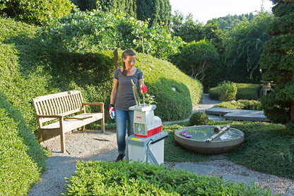 IKRA Elektro Gartenhäcksler Walzenhäcksler ILH 3000 A, starke 3.000W, inkl. Schere & Schutzbrille